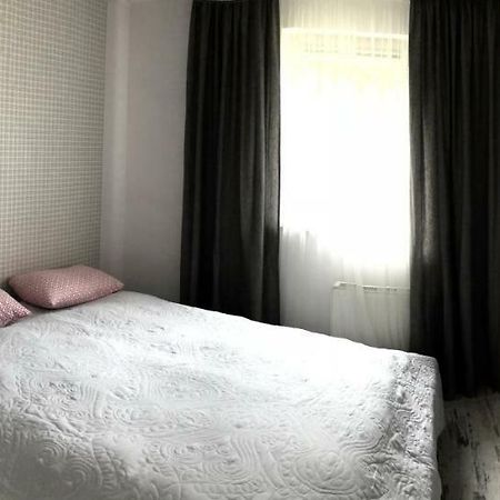 Apartament Ika Apartment วีสวา ภายนอก รูปภาพ